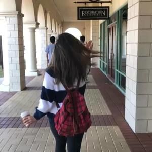 Meet your Posher, Joanna